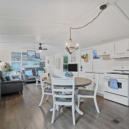 Pet-Friendly Lake Dallas Home Near Lewisville Lake Eksteriør billede