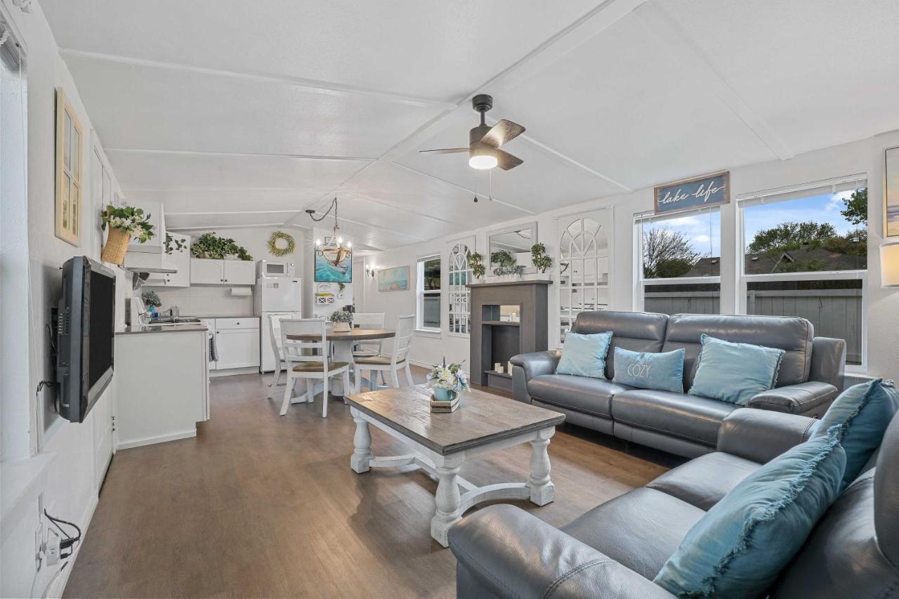 Pet-Friendly Lake Dallas Home Near Lewisville Lake Eksteriør billede